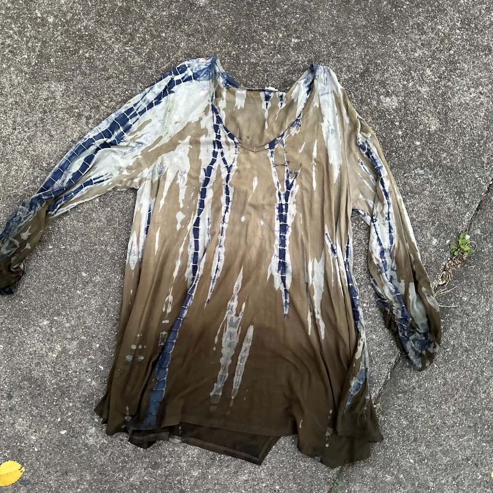 Vintage LA Blend y2k Brown & blue tie dye long sleeve top with a relaxed fit - L
